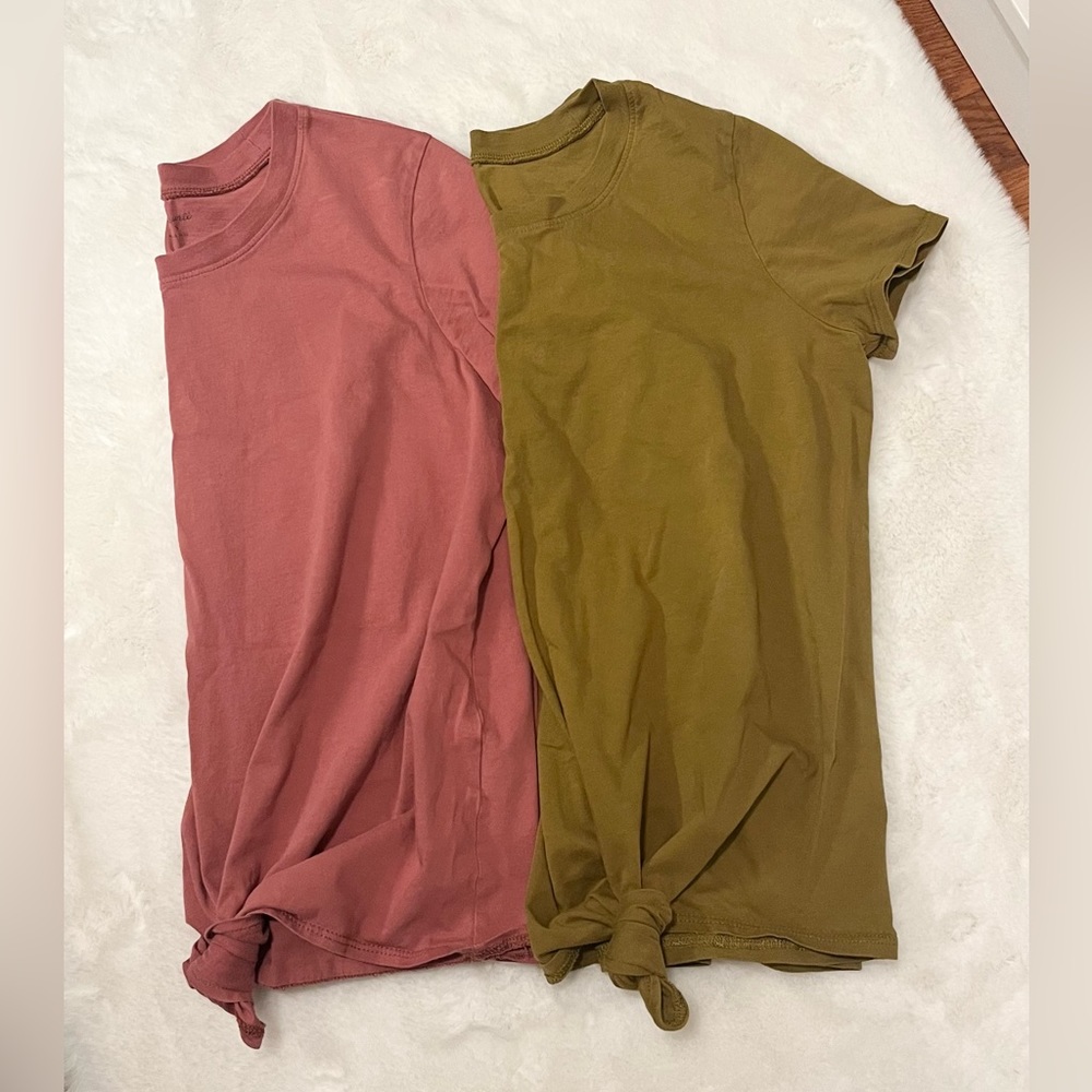 Bundle of 2 Madewell Knotted Tees